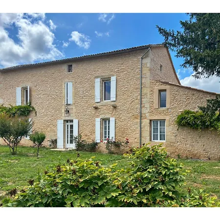 Holiday home La Grande Maison Pujols (Gironde)